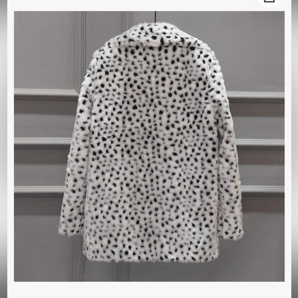 White Cheetah Faux Fur Jacket - Picture 2 of 3